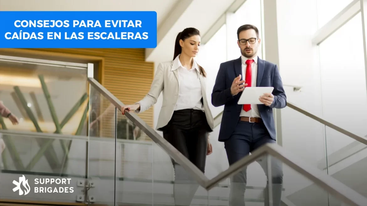 Consejos para el correcto manejo de escaleras: